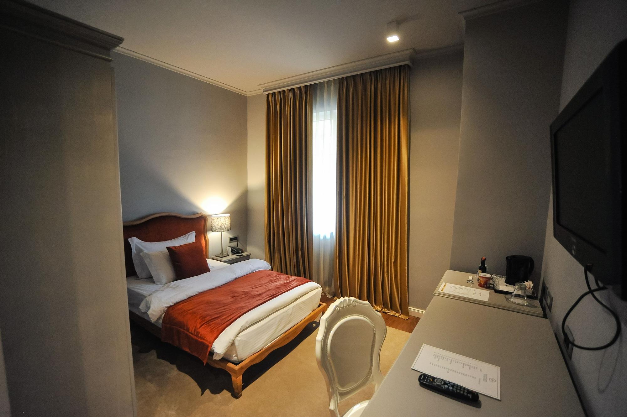 טיראנה Classic Hotel מראה חיצוני תמונה