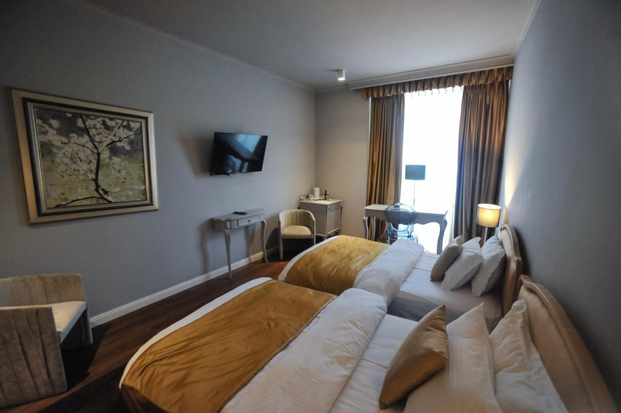 טיראנה Classic Hotel מראה חיצוני תמונה