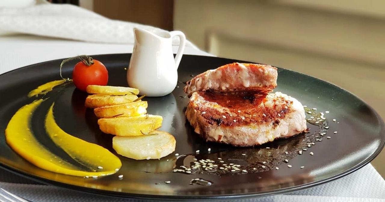 טיראנה Classic Hotel מראה חיצוני תמונה